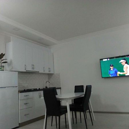HomeinБатуми Екстериор снимка
